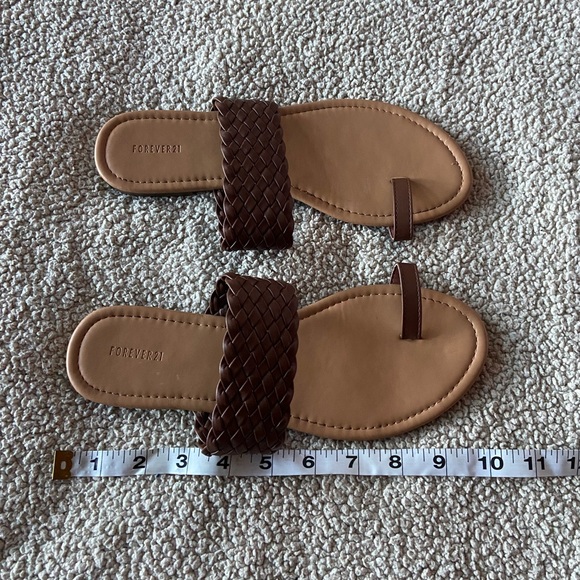 🔸 Forever 21 🔸 casual sandals - Picture 5 of 5